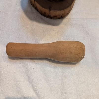 Hechoen Puerto Rico Large Wooden Mortar & Pestle