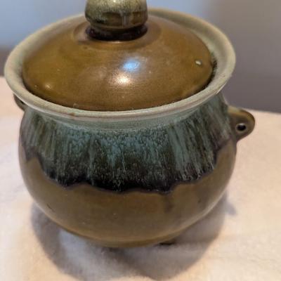 Vintage Hull Green Drip Footed Bean Pot