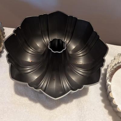 The Pampered Chef Kaiser Dr. Oetker Baking Pans