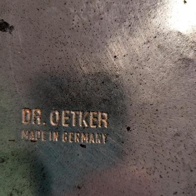 The Pampered Chef Kaiser Dr. Oetker Baking Pans
