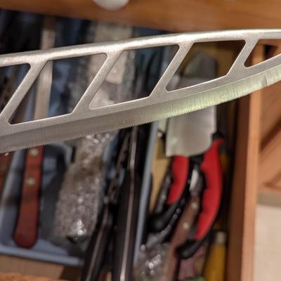 Kitchen Utensils & Knives (See all pictures)