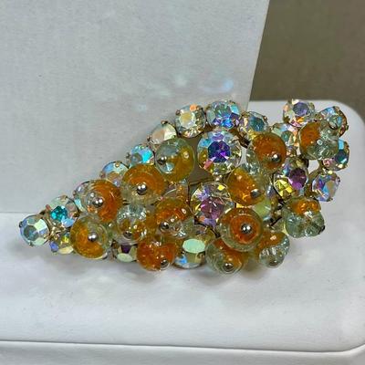 Vintage rhinestone and glass bead Pin and earrings