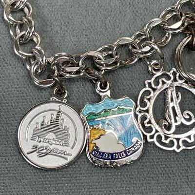 Vintage Sterling Silver charm Bracelet - Disney charm