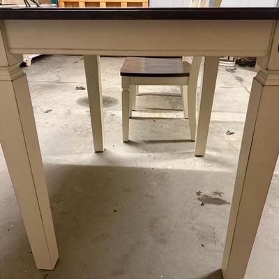 Table and Two Chairs — A perfect breakfast nook