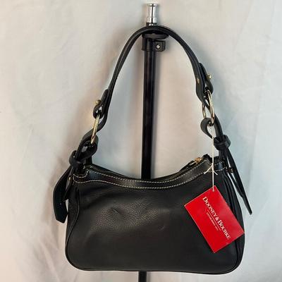 Lot F 292 NWT Dooney & Bourke Leather Double Front Pocket Baguette Shoulder Bag