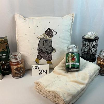 Lot F 294 Home Decor Candles Diffusers Pillows Blanket