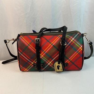 Lot F 295 NWT Dooney & Bourke Black Tartan Barrel Handbag
