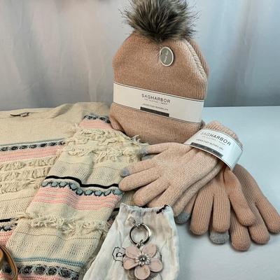 Lot F 298 NWT Dooney & Bourke Coin Purse NWT Coach Keychain Lane Bryant Jacket Hats and Gloves