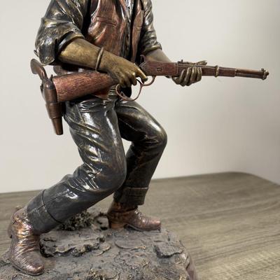 LOT 2B: 2010 Bradford Exchange John Wayne “Lawman” Sculpture #1178/5000 (14.5”)