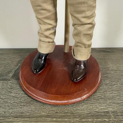 LOT 8B: John Wayne Dolls - Franklin Heirloom & 1981 Effanbee American Symbol of the West