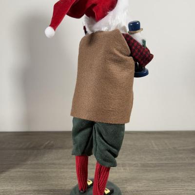 LOT 10B: Byer’s Choice The Carolers Santa Dolls