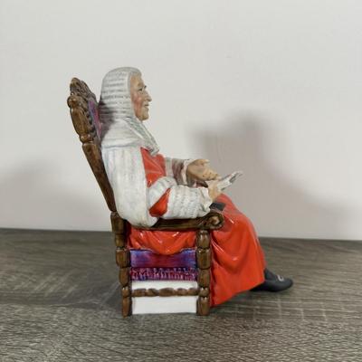LOT 12B: Vintage Royal Doulton “The Judge” HN 2443