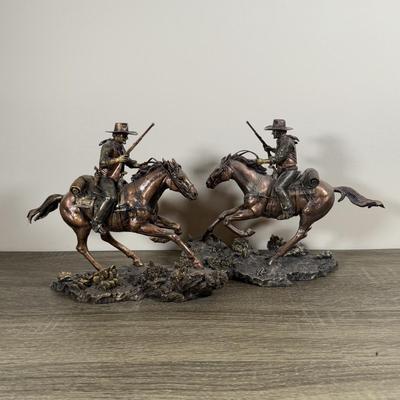 LOT 15B: 2010 Edwin M Knowles Bradford Exchange John Wayne Tall in the Saddle Collection Galloping Thunder Statues (A0765 & A6137)
