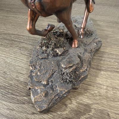 LOT 16B: 2010 Edwin M Knowles Bradford Exchange John Wayne Tall in the Saddle Collection - Range Rider (A1403) & Across the Mesa (A1186)