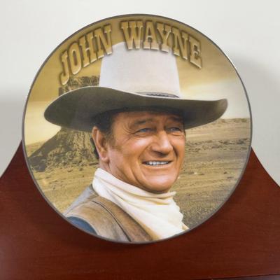 LOT 18B: John Wayne Heroic Legend Plate w/ Replica Rifle Display & Hamilton Collection John Wayne, The American Legend Platinum...