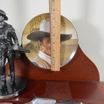 LOT 18B: John Wayne Heroic Legend Plate w/ Replica Rifle Display & Hamilton Collection John Wayne, The American Legend Platinum...