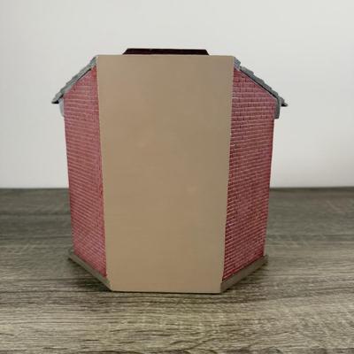 LOT 19B: John Wayne Bradford Exchange - 2012 American Legend Tabletop Mountain A0466 & 2008 Frontier Hero Walking Tall A0600