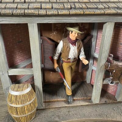 LOT 19B: John Wayne Bradford Exchange - 2012 American Legend Tabletop Mountain A0466 & 2008 Frontier Hero Walking Tall A0600