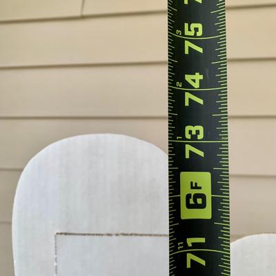 LOT 31 G: 2004 The Duke #495 John Wayne Life Size Cardboard Cutout