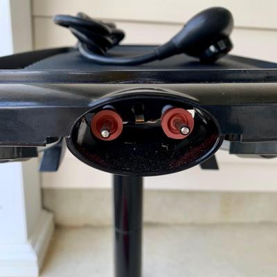 LOT 32 G: George Forman Immersible Indoor / Outdoor BBQ Grill Model #GFO201R