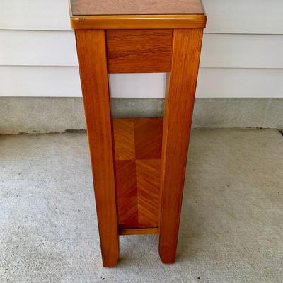 LOT 39 G: Hammary Furniture Oak Home Theatre Table & White Clad Storage Cabinet