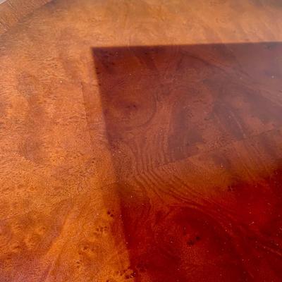 LOT 40 G: Round Dark Wood Nesting Tables / Plant Stand Set