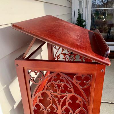 LOT 41 G: Design Toscano Thomas Aquinas Gothic Tracery Bookshelf / Display Stand