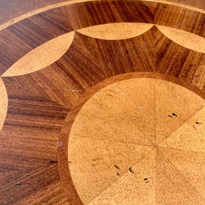 LOT 42 G: Pulaski Furniture Accent Lamp Table