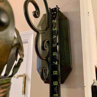 LOT 43 L: Design Toscano Crown Royale Wall Hanging Pendant Lantern