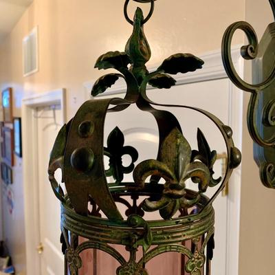 LOT 43 L: Design Toscano Crown Royale Wall Hanging Pendant Lantern