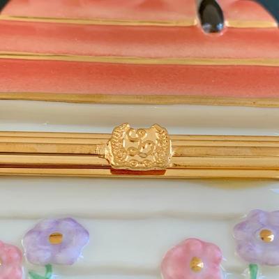 LOT 50 L: Snoozin' Snoopy Lenox Treasure Box, Peanuts Animated Musical Table Piece, Jim Shore Peanuts "Make A Splash"...