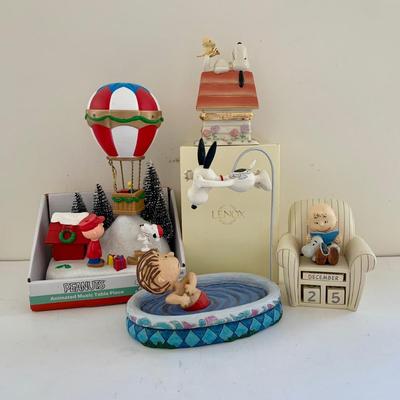 LOT 50 L: Snoozin' Snoopy Lenox Treasure Box, Peanuts Animated Musical Table Piece, Jim Shore Peanuts "Make A Splash"...