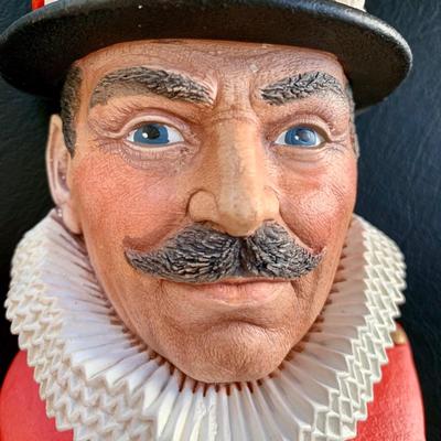 LOT 54 L: Bossons Legend Products The Beefeater & Mr. Pickwick Chalkware Heads