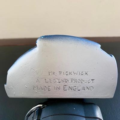 LOT 54 L: Bossons Legend Products The Beefeater & Mr. Pickwick Chalkware Heads