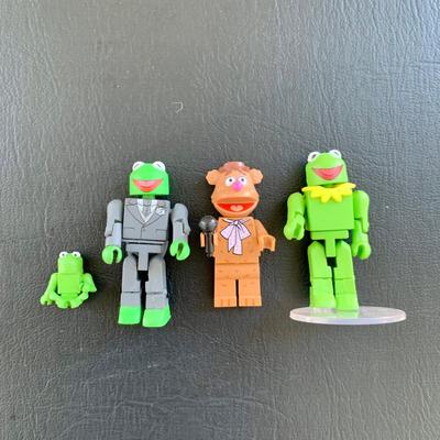 LOT 55 L: The Muppets Collection: 2017 Christmas Carol Ornaments, Statler & Waldorf w/ Balcony Figures, & Lego Figures