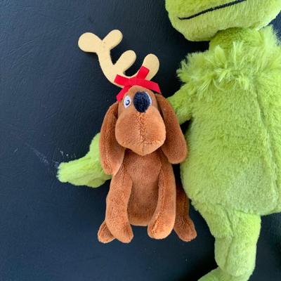 LOT 57 L: How The Grinch Stole Christmas Collection: Book & Stuffed Animals