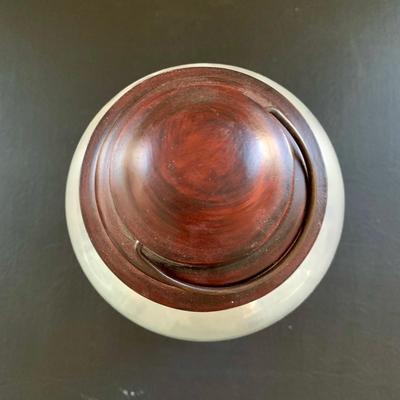 LOT 79 L: Thomas Kinkade Collection: "Home For The Holidays" Light Up Dome, 2003 "Sunday Evening Sleigh Ride" Painter...