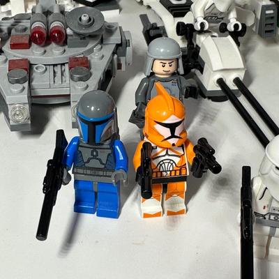 LOT 81: LEGO StarWars Collection