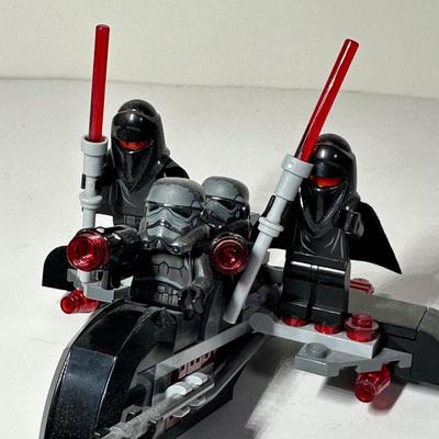 LOT 81: LEGO StarWars Collection