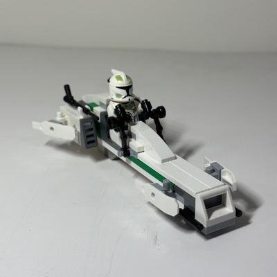 LOT 81: LEGO StarWars Collection