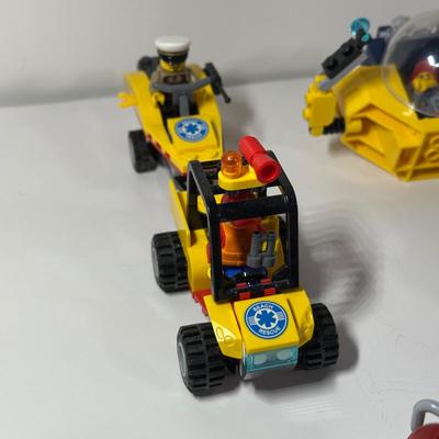 LOT 82B: LEGO Collection