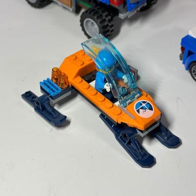 LOT 82B: LEGO Collection