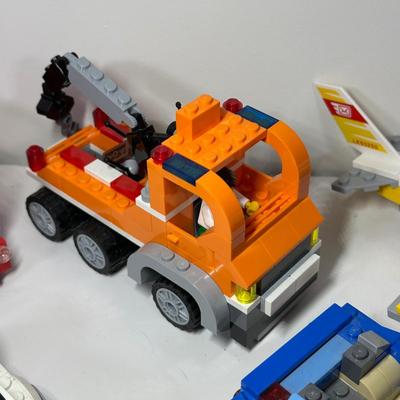 LOT 82B: LEGO Collection