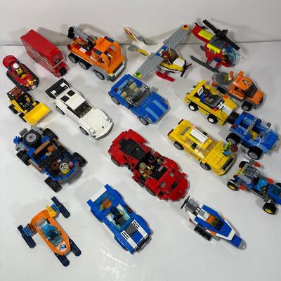 LOT 82B: LEGO Collection