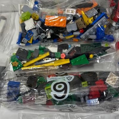 LOT 82B: LEGO Collection