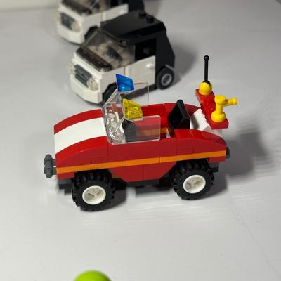 LOT 82B: LEGO Collection