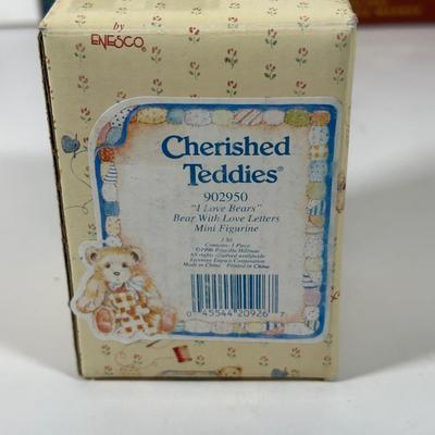 LOT 83B: Lenox, Enesco, Hallmark, Department 56 & More Ornaments