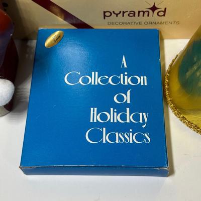 LOT 84B: Vintage Christmas Collection - 7” Ceramic Light Up Tree, Pyramid Ornaments & More!