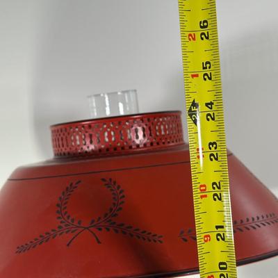 LOT 87B: Vintage Toleware Metal Table Lamp