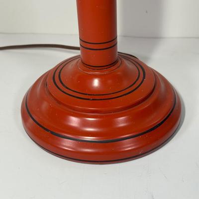 LOT 87B: Vintage Toleware Metal Table Lamp